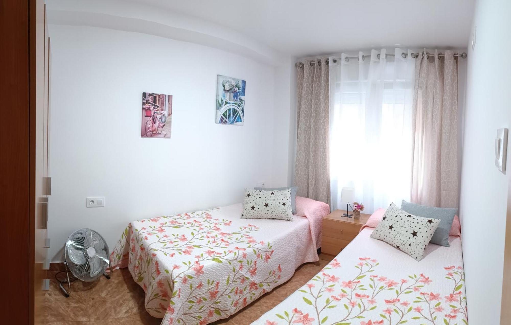 Daoiz, Vivienda Vacacional Para Familias Y Mayores De 25 Anos En El Grao De Gandia 3Ro Sin Ascensor Playa de Gandia Εξωτερικό φωτογραφία