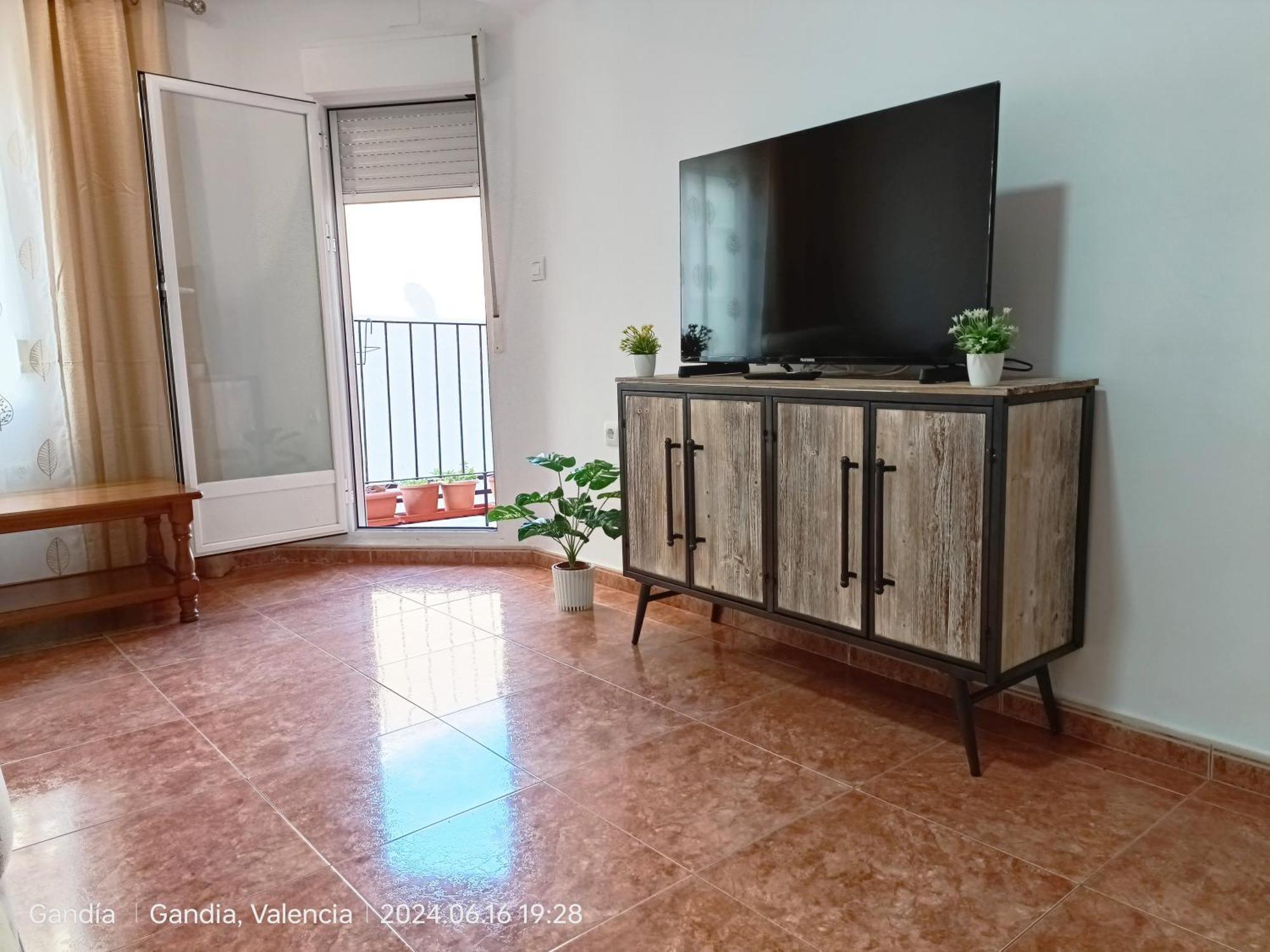 Daoiz, Vivienda Vacacional Para Familias Y Mayores De 25 Anos En El Grao De Gandia 3Ro Sin Ascensor Playa de Gandia Εξωτερικό φωτογραφία