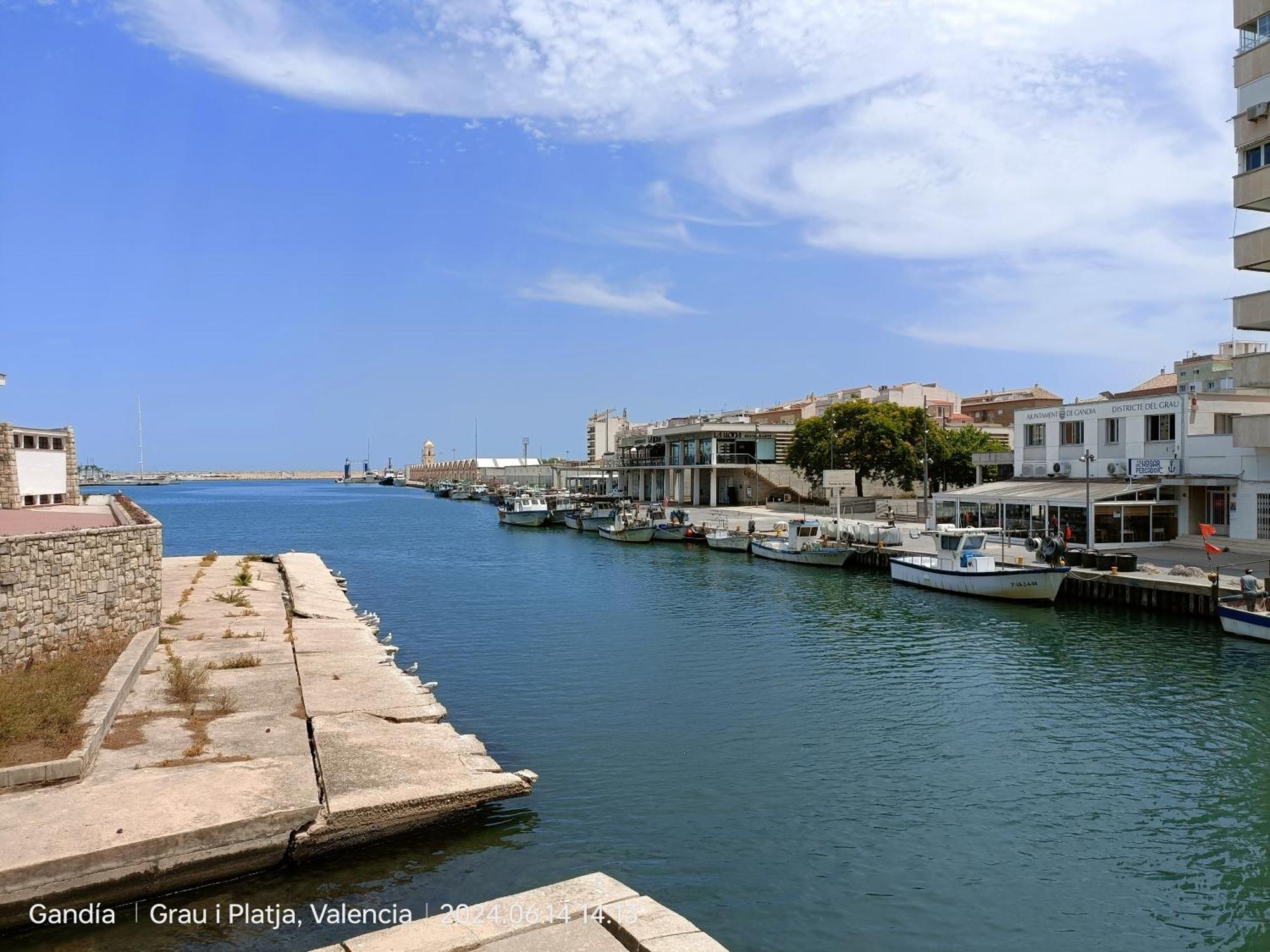 Daoiz, Vivienda Vacacional Para Familias Y Mayores De 25 Anos En El Grao De Gandia 3Ro Sin Ascensor Playa de Gandia Εξωτερικό φωτογραφία